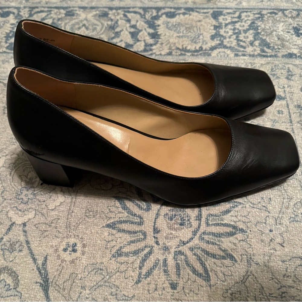 Naturalizer Women’s Black Square Toe Pumps Size 8.5 Wide Like New